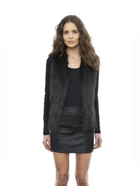 Unreal fur black faux fur vest size small